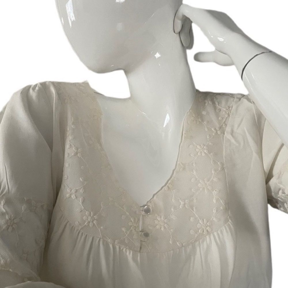 Painted Threads By Anthropologie Lace And Embroid… - image 2